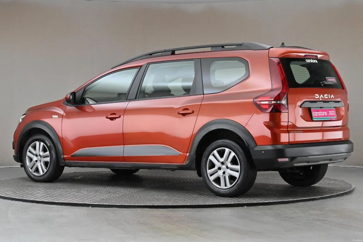 Dacia Jogger 1.0 TCE EXPRESSION 7SEATS **REVERSE C - Image 5