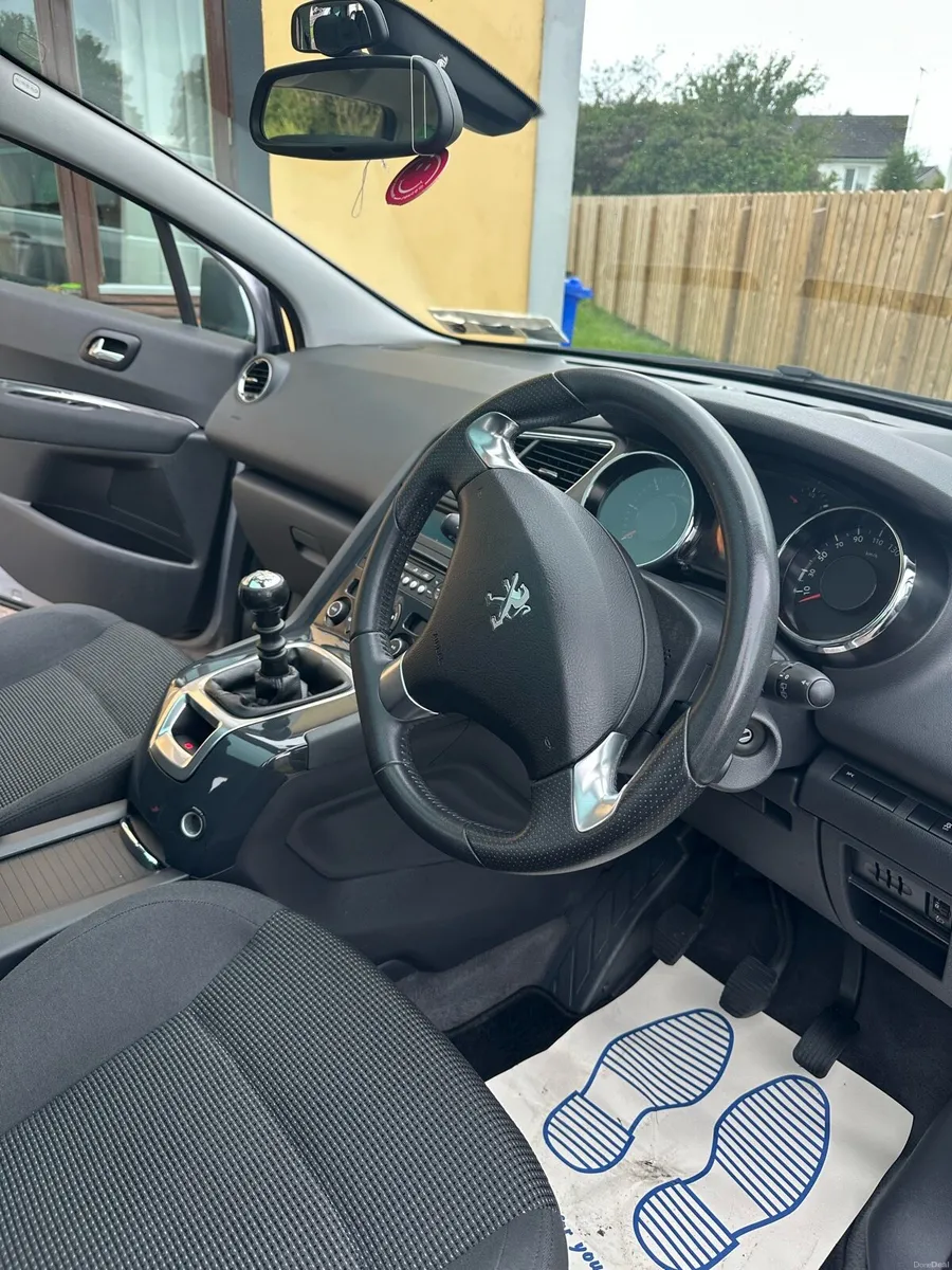 151 Peugeot 5008 low millage 1.6hdi - Image 5