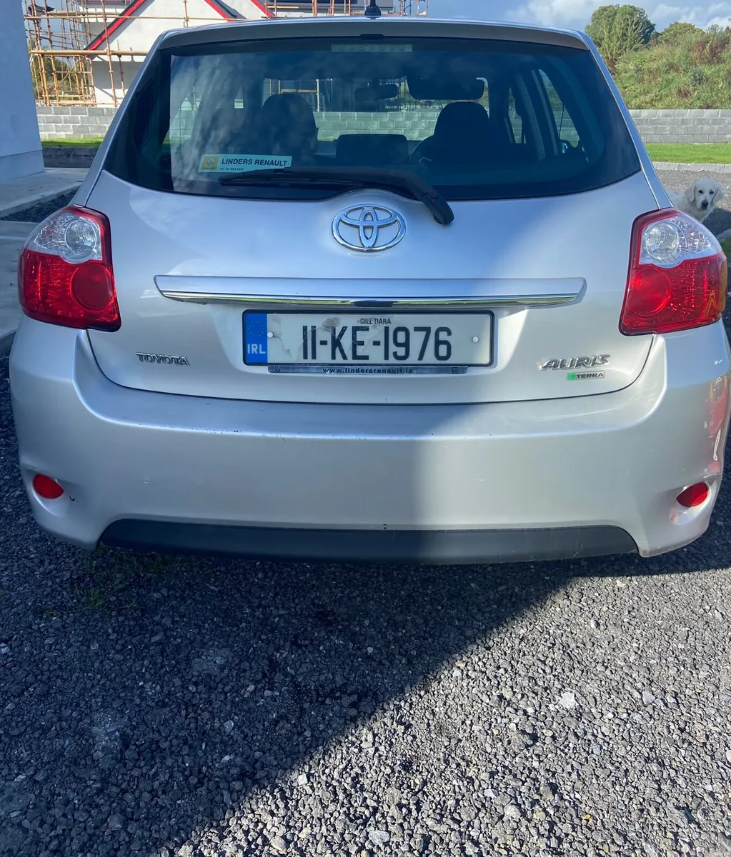 Toyota Auris 2011 - Image 4