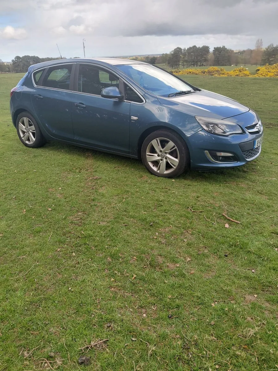 Vauxhall Astra 2012 - Image 5