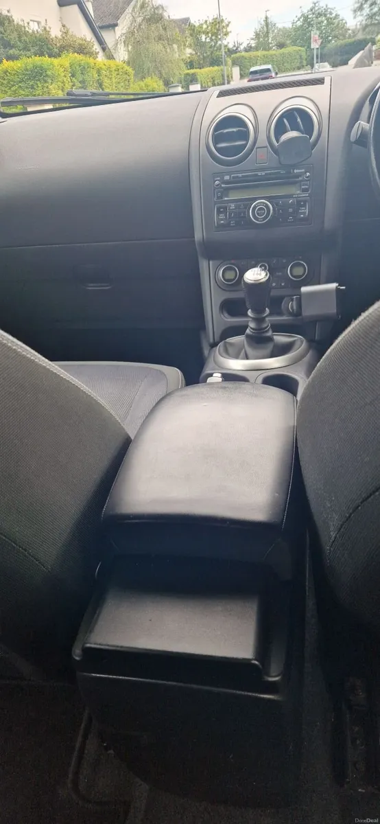 Nissan Qashqai 2010 - Image 5