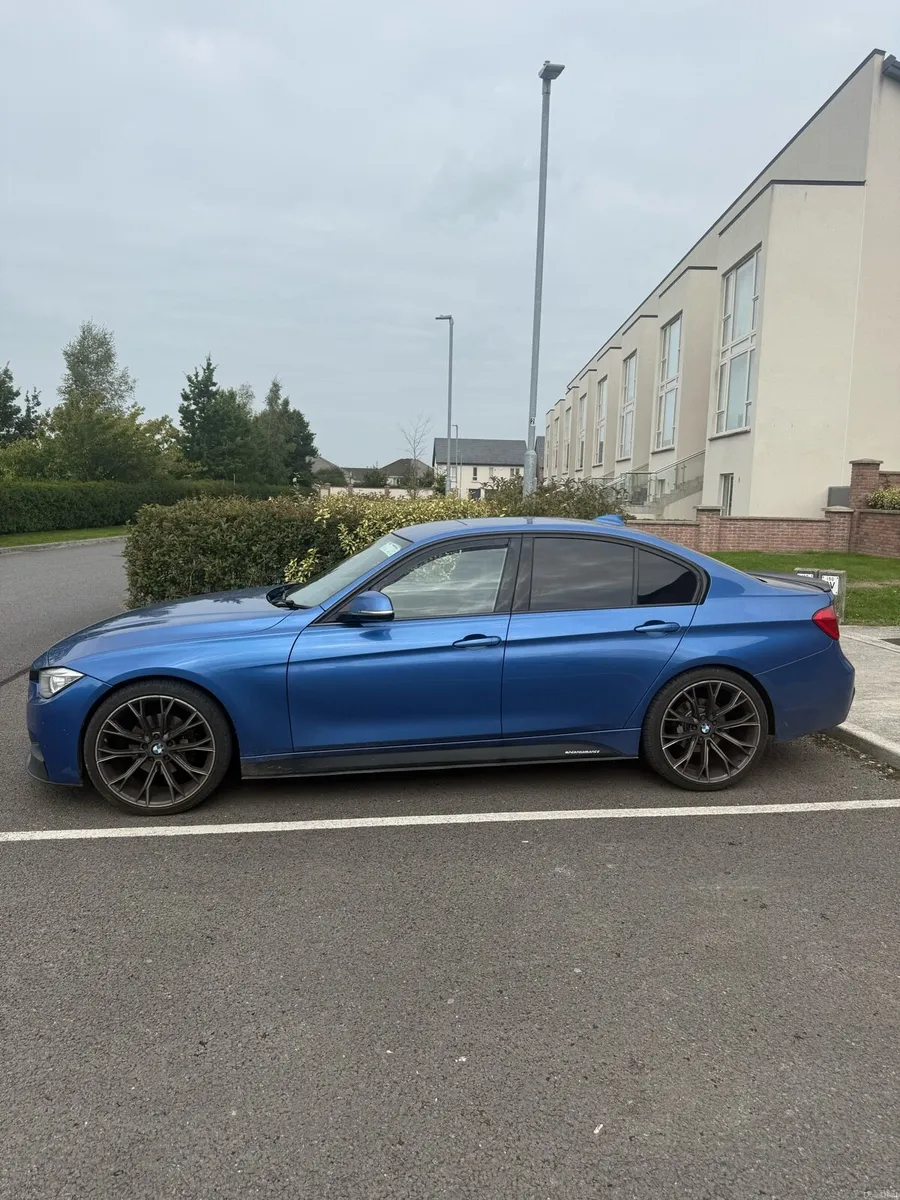 BMW 320 M Sport fresh test automatic - Image 3