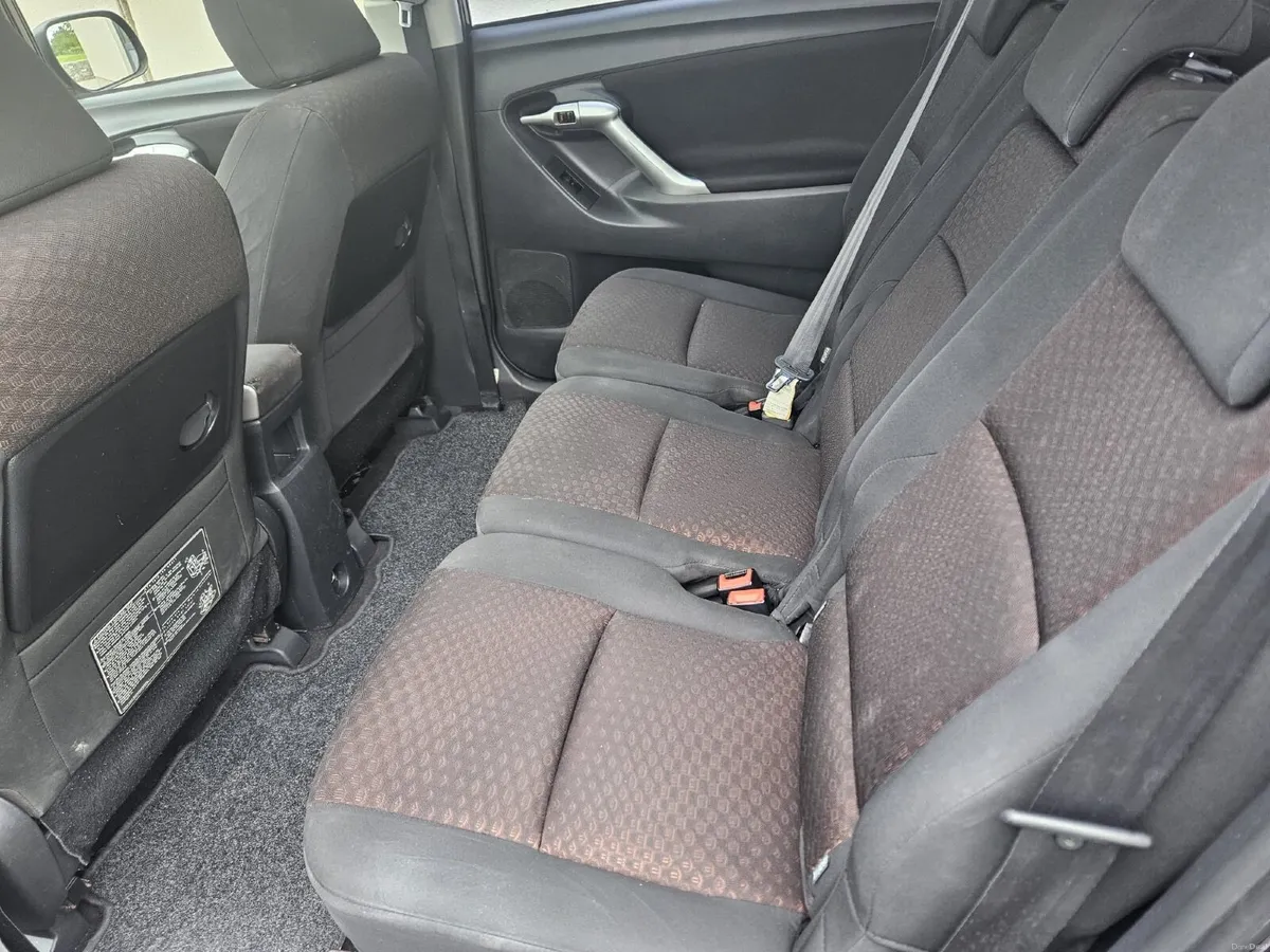 Toyota Verso 2011 - Image 4