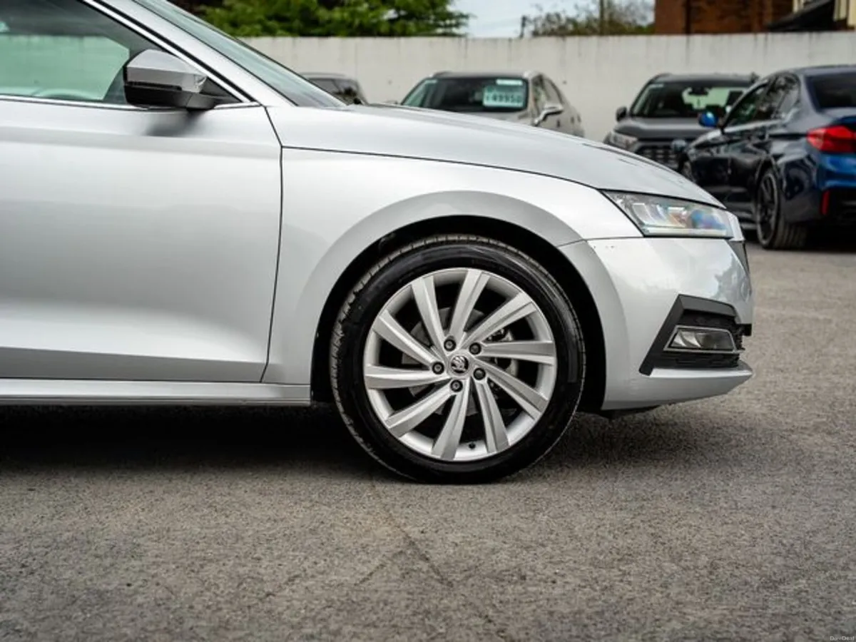 Skoda Octavia STY 2.0tdi DSG STYLE - Image 3