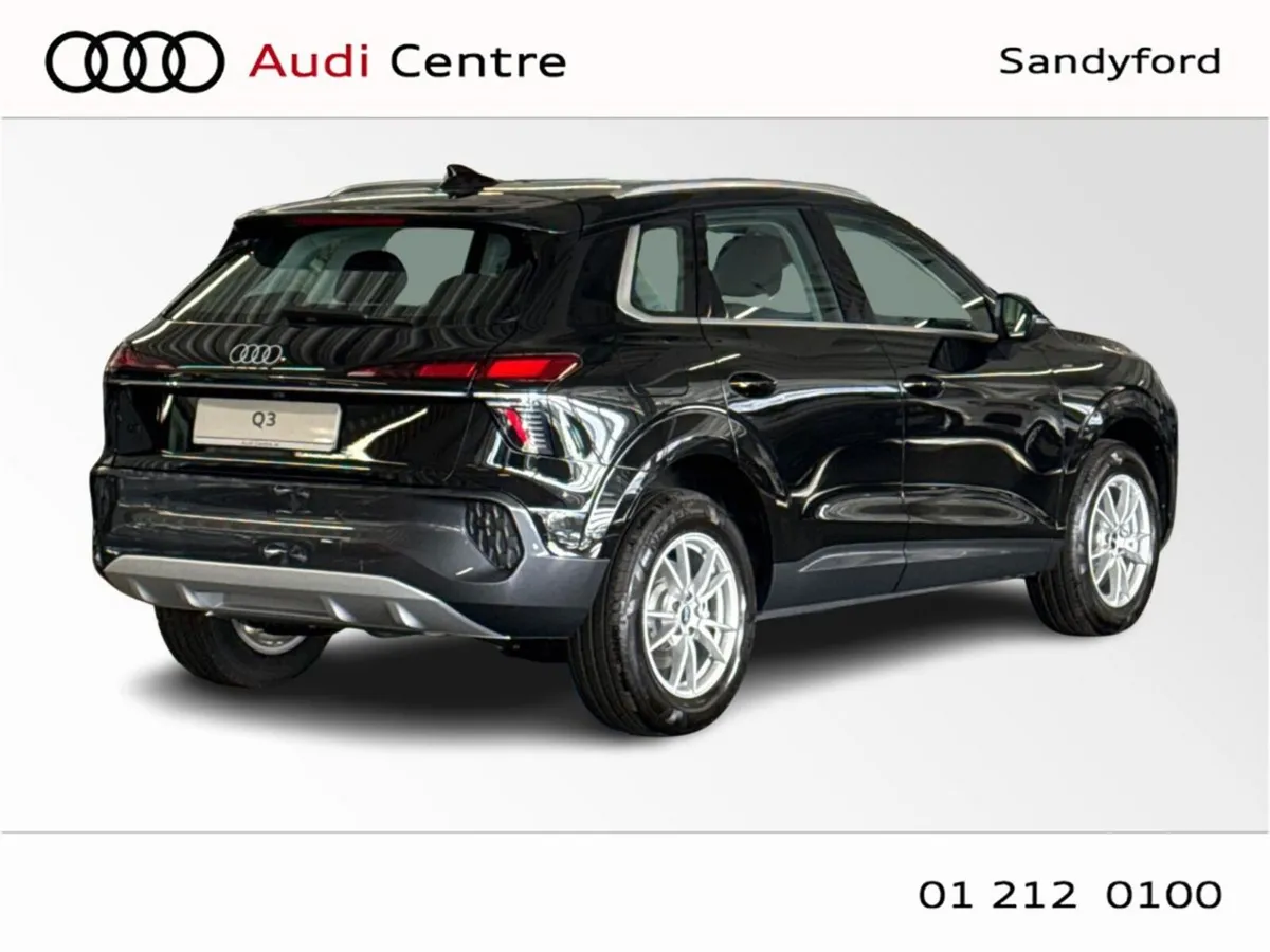 Audi Q3 E-HYBRID 270HP S-T SE - Image 3