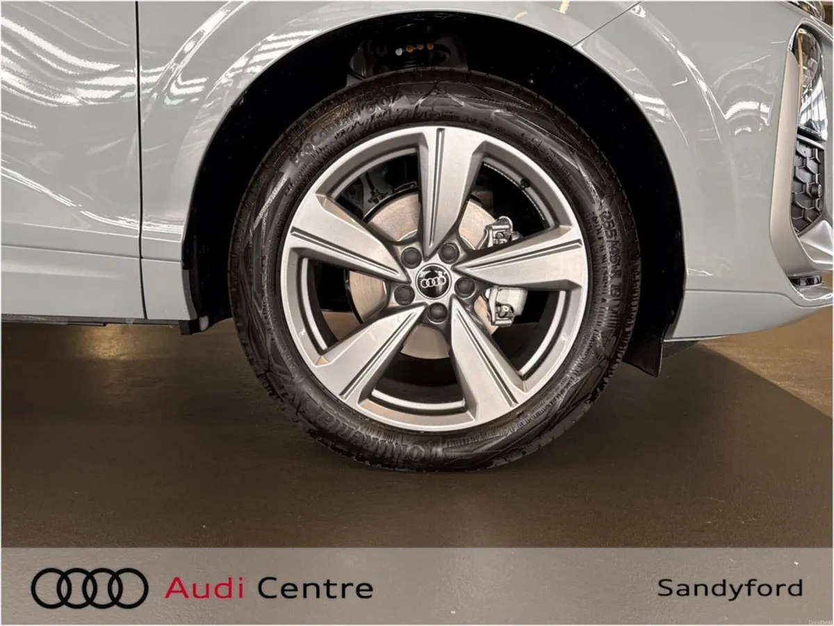 Audi Q3 TFSI 150HP S-T S LINE - Image 6