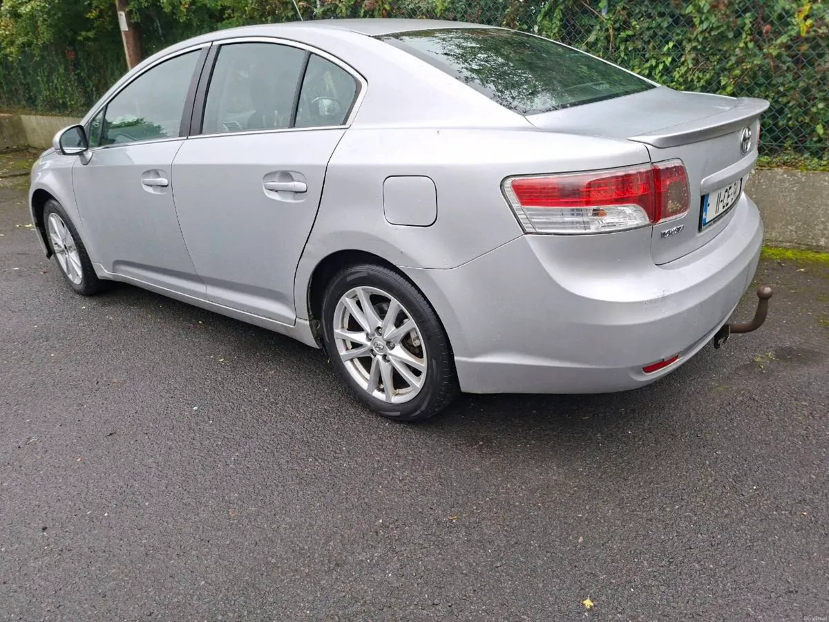 2012 toyota Avensis  nct 5/27 tax 1026 new nct - Image 3