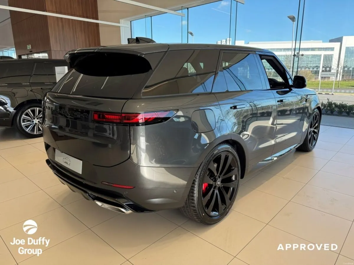 Land Rover Range Rover Sport 3.0 DYNAMIC HSE PHEV - Image 5