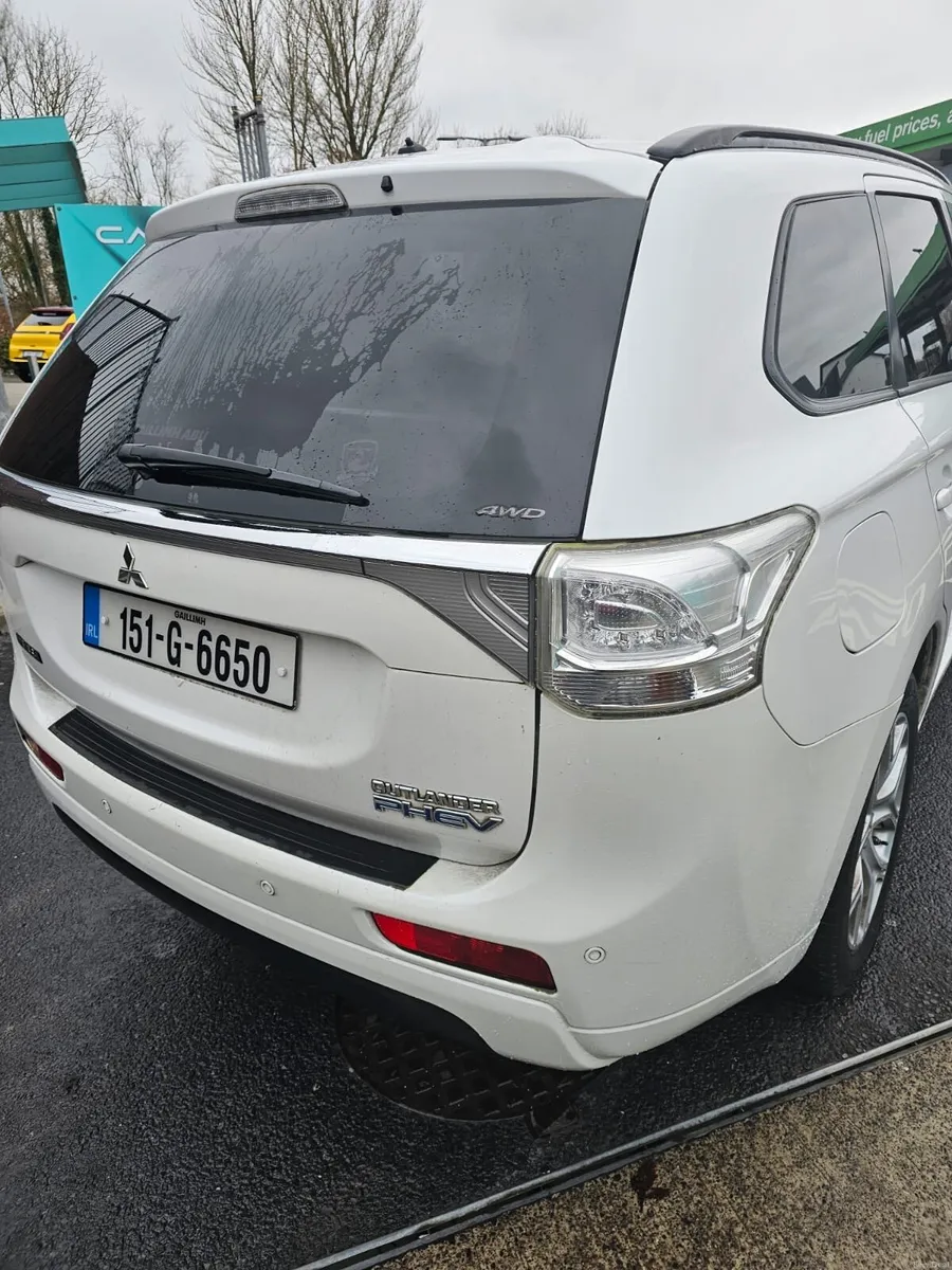 2015 Mitsubishi Outlander - Image 5