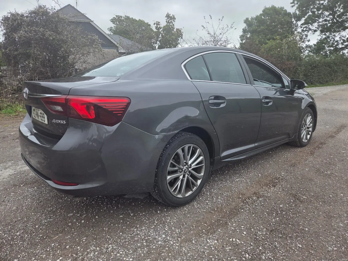 2015 Toyota Avensis 2.0D4D with Nct until 03/27 - Image 5