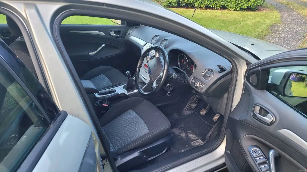 Ford Mondeo mk4 1.8 tdci - Image 4