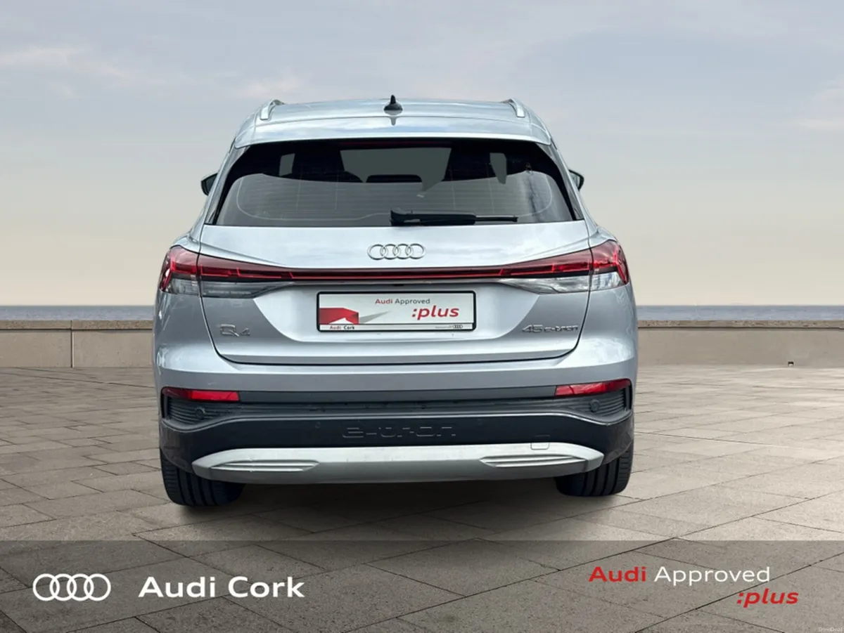 Audi Q4 e-tron 45 SPORT WITH FULL LEATHER & PRIVAC - Image 6