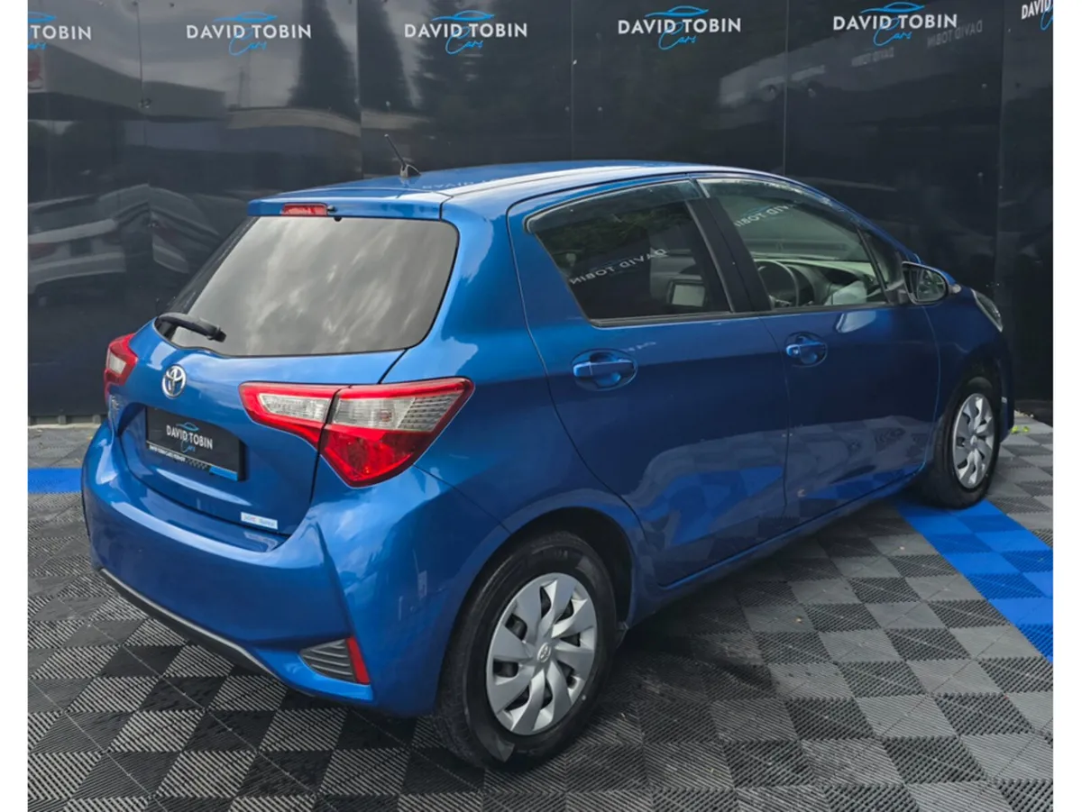 Toyota Vitz 1.3 PETROL AUTO - Image 6