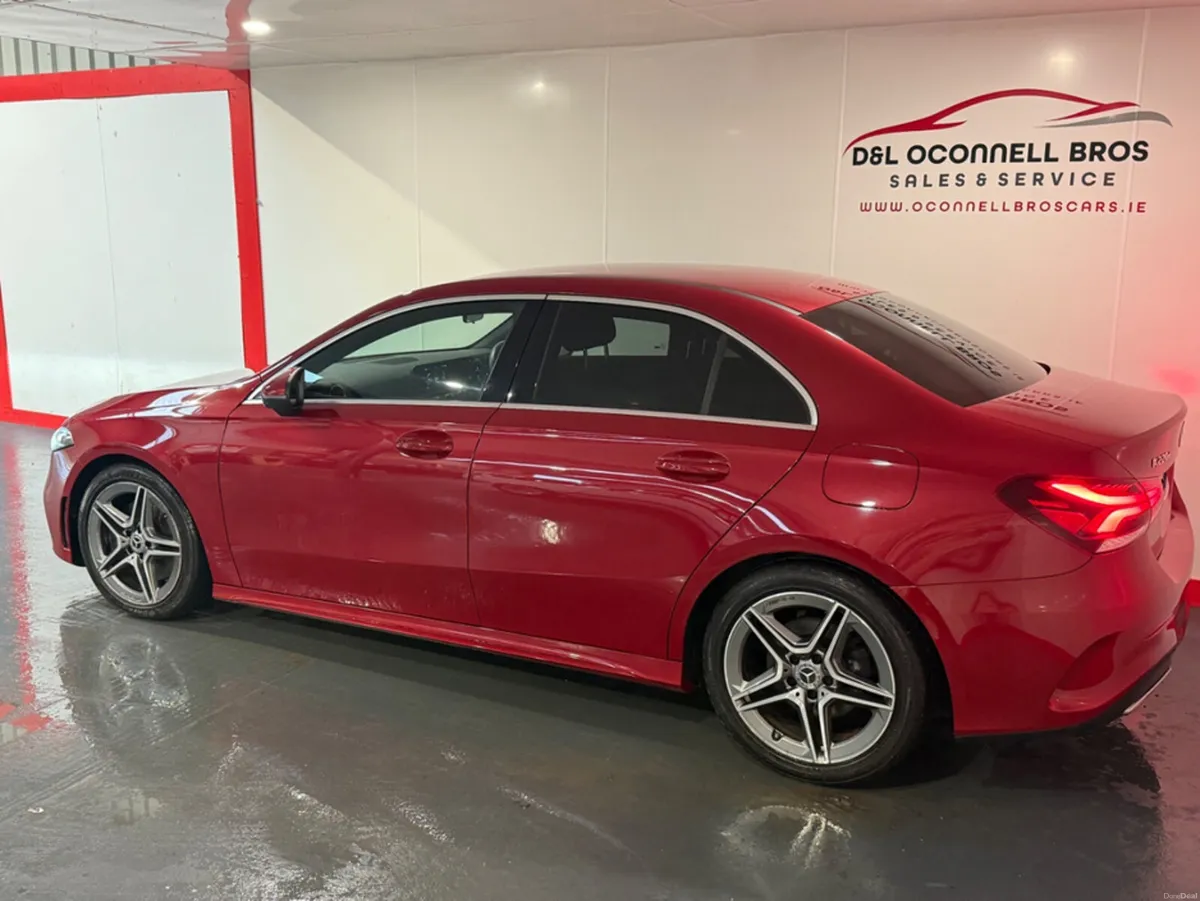 Mercedes-Benz A-Class 220 D AMG LINE AUTO - Image 5