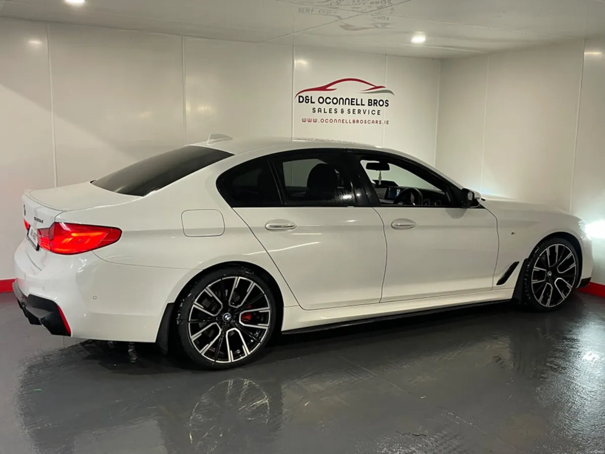 BMW 5-Series D G30 M SPORT XDRIVE AUTO - Image 4
