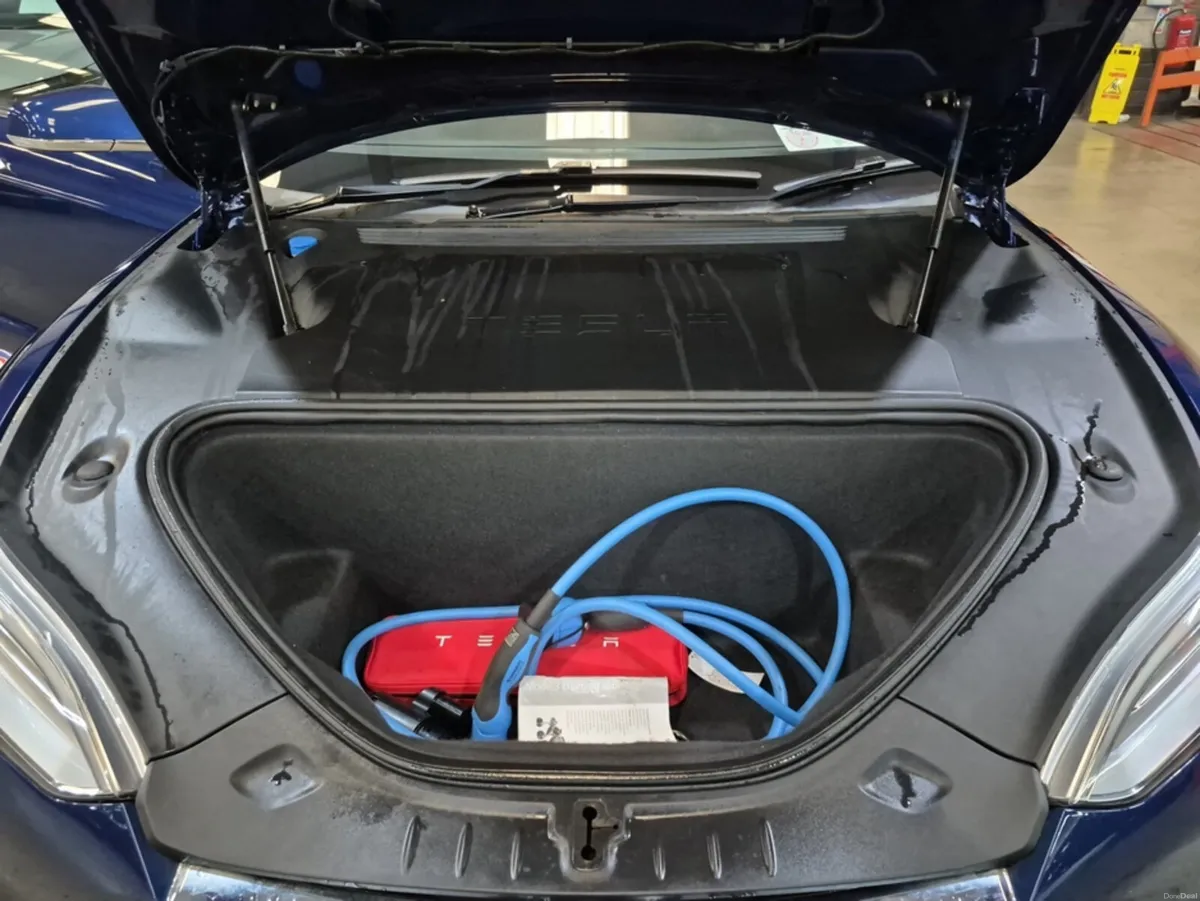Tesla Model S Long Range AWD - Image 3