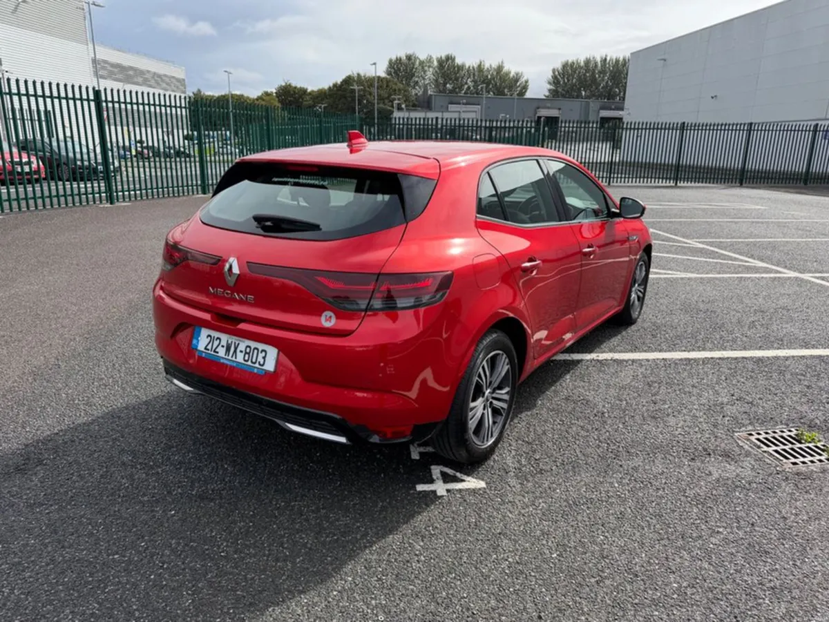 Renault Megane 1.3 PETROL, ICONIC MODEL, LOW MILEA - Image 6