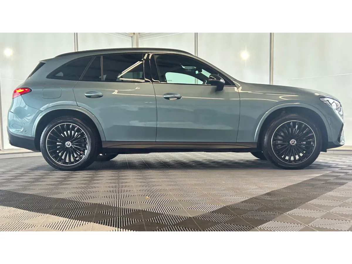 Mercedes-Benz GLC 300 URBAN ED DE 4MATIC EDITION - Image 4