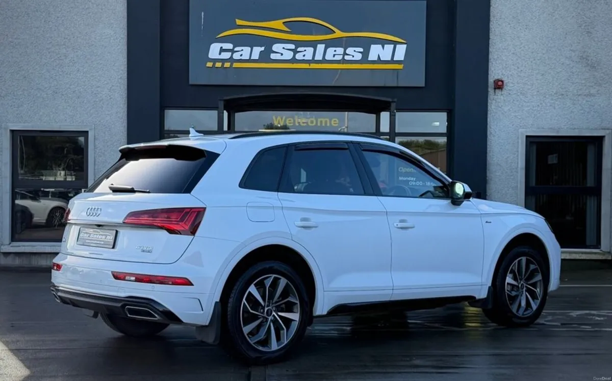 2.0 TDI 40 S line SUV 5dr Diesel S Tronic quattro - Image 3