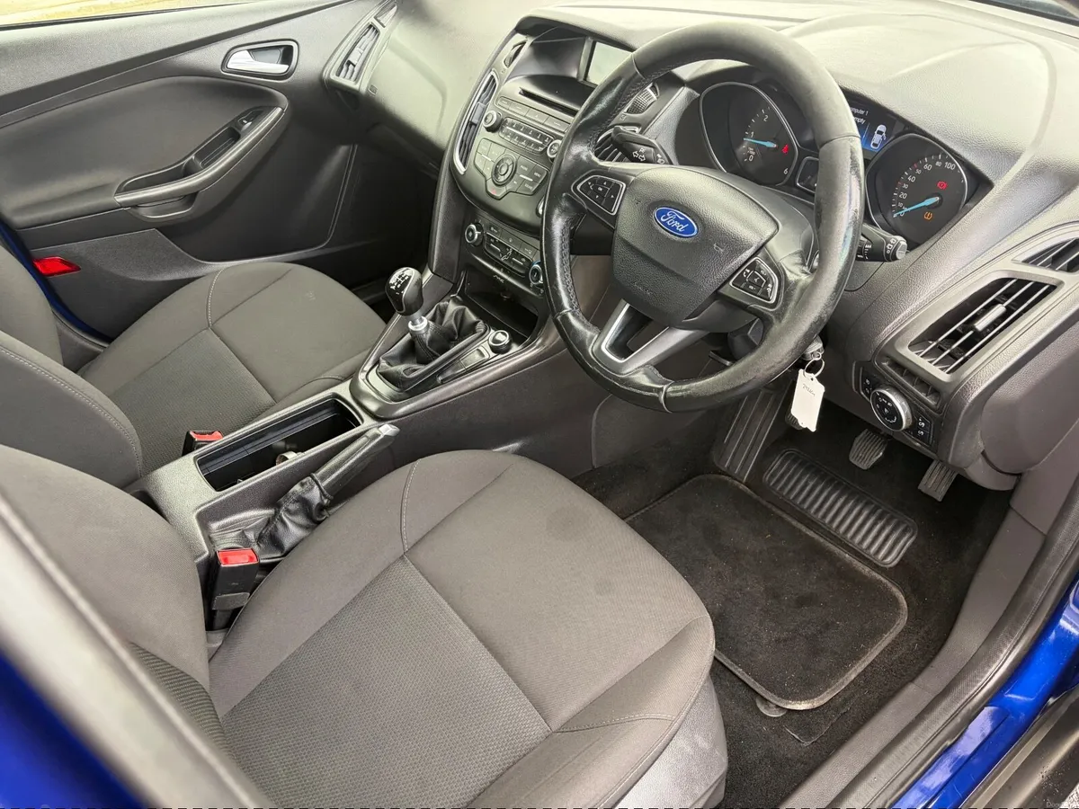 Ford Focus 1.6Tdci Style 2015 - Image 5