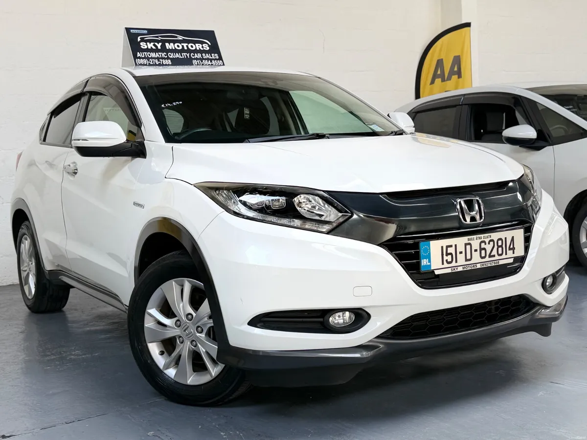 2015 Honda vezel(HRV)1.5 Hybrid automatic,CarPlay - Image 1