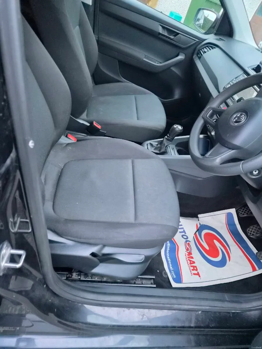 Skoda Fabia 1L 2016 - Image 2