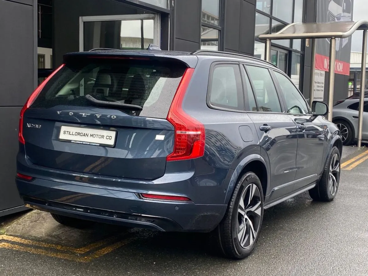 Volvo XC90 T8 Dark Plus Recharge AWD Auto (PHEV) - Image 5