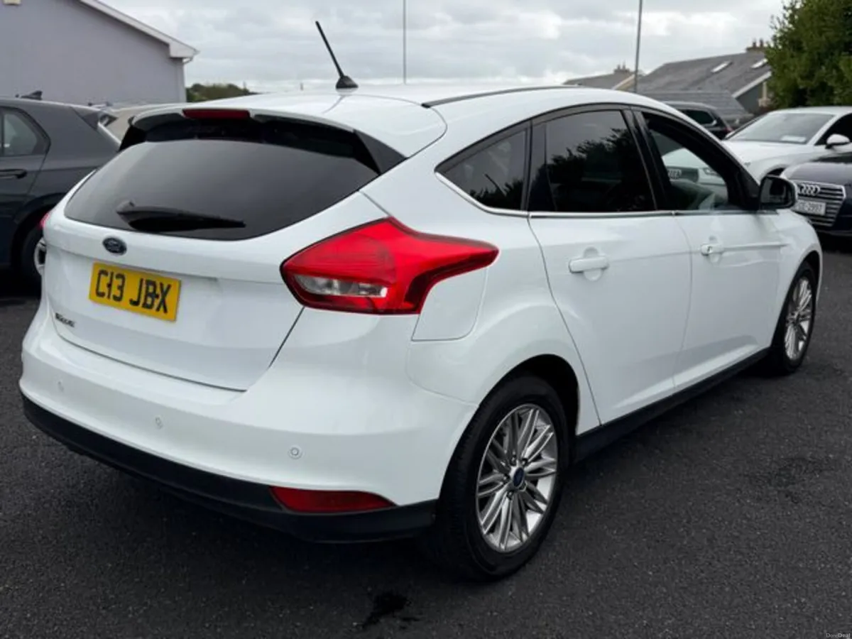 Ford Focus ZETEC EDITION TDCI - Image 4
