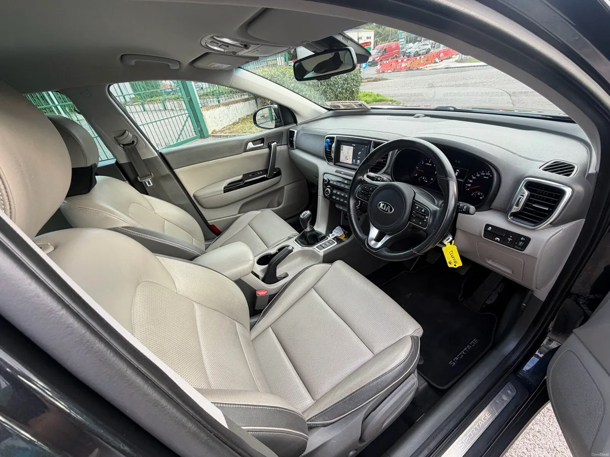2018 Kia sportage high spec low mileage - Image 5