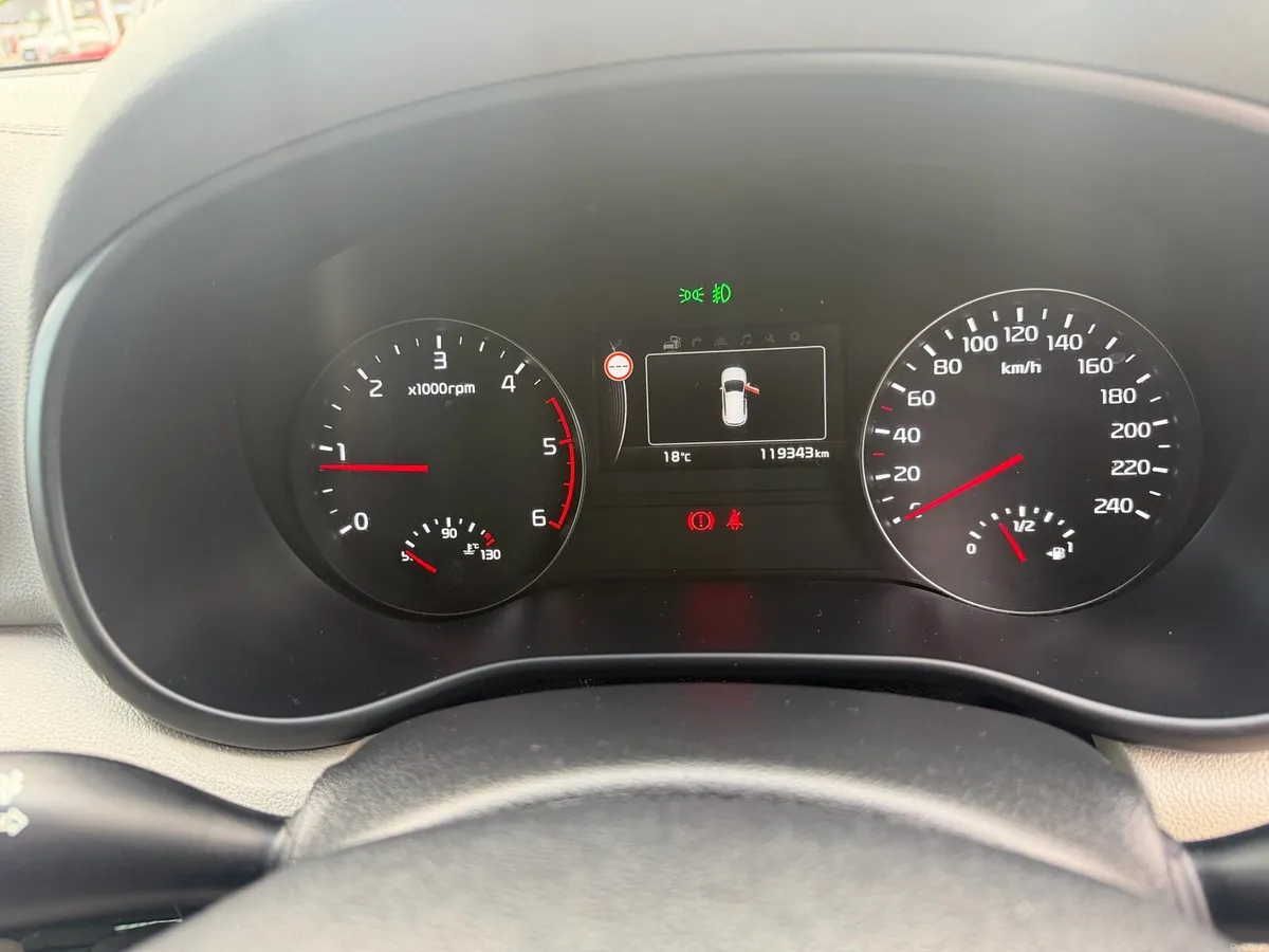 2018 Kia sportage high spec low mileage - Image 6