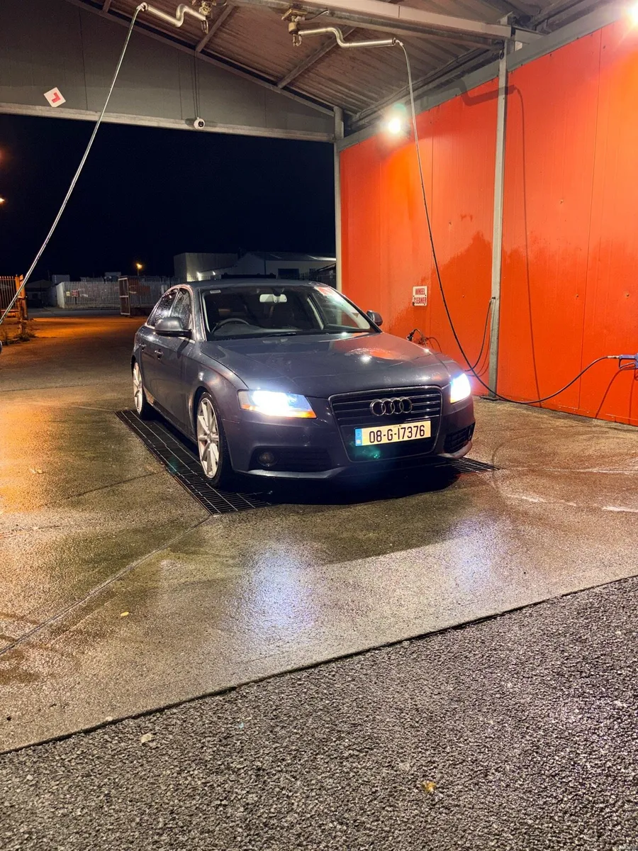 Audi A4 - Image 1