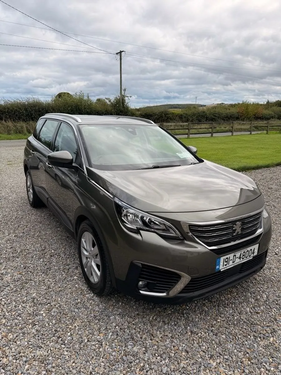 2019 Peugeot 5008 - Image 1