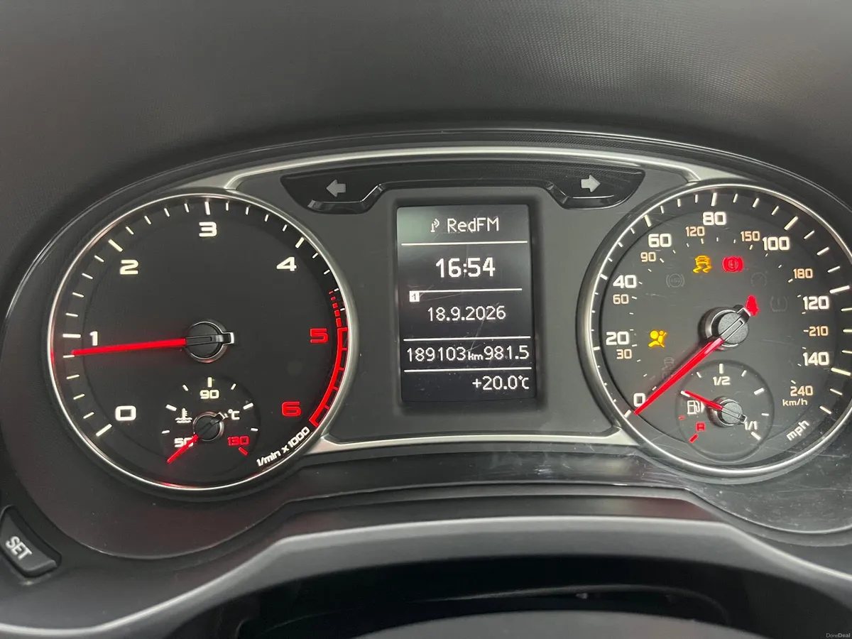 Audi A1 2011 - Image 6