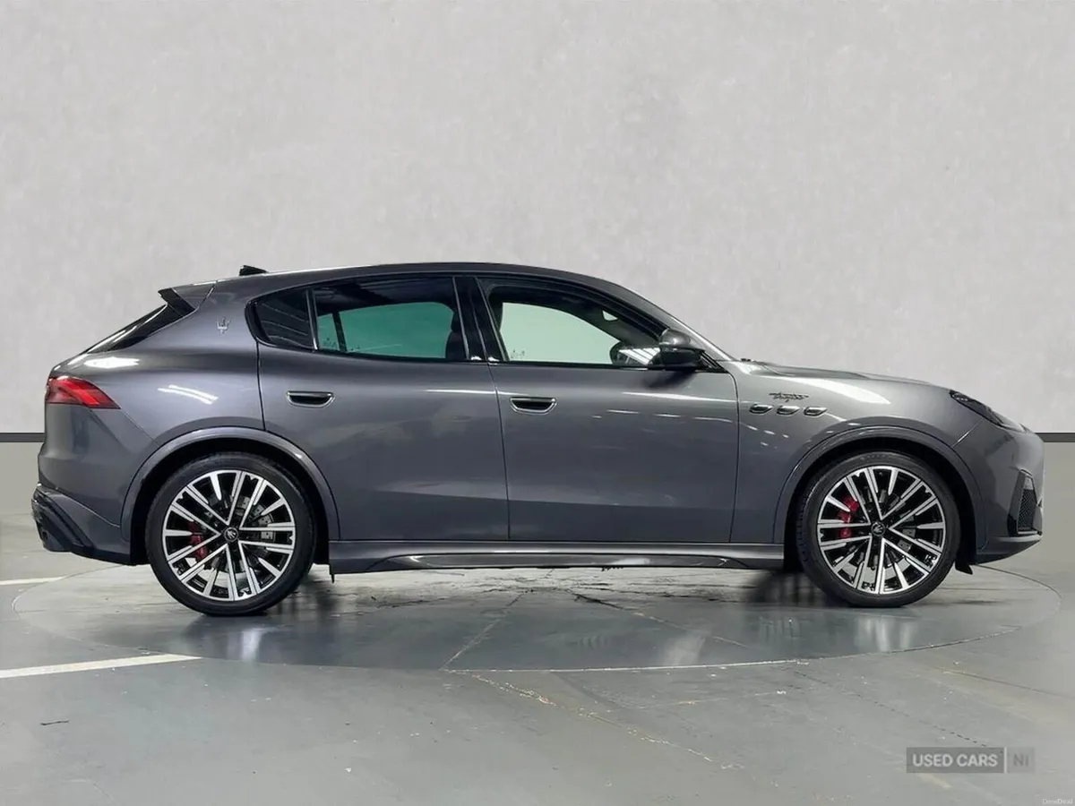 Maserati Other 3.0 V6 Trofeo Suv 5Dr Petrol Zf 4Wd - Image 3