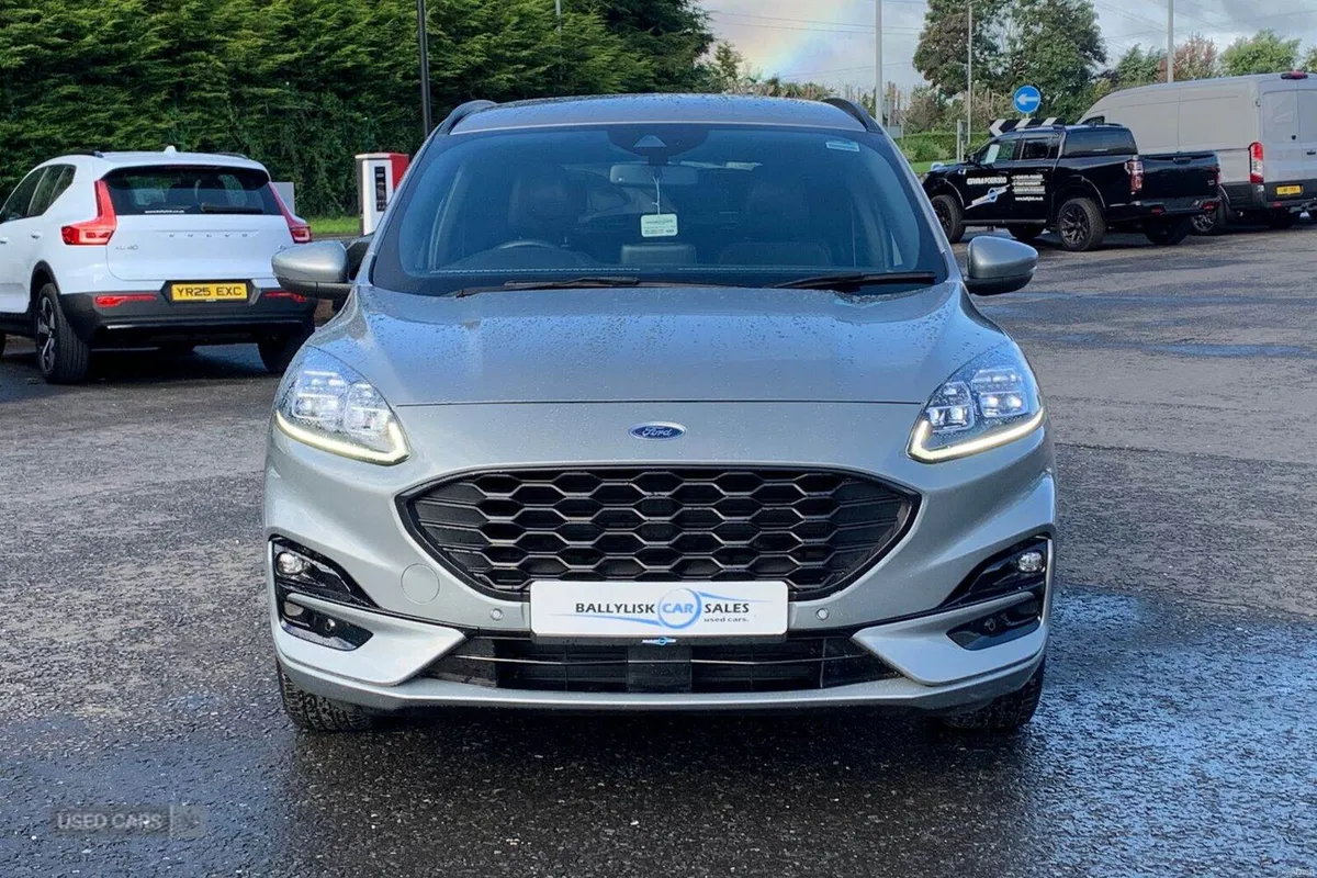 Ford Kuga 1.5 TDCI 120PS ST-Line in Solar Silver w - Image 4