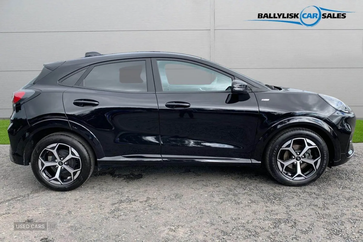 Ford Puma 1.0T 125PS ST-Line in Agate Black - Image 3