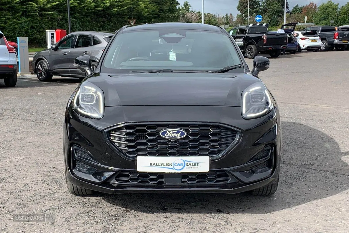 Ford Puma 1.0T 125PS ST-Line in Agate Black - Image 4