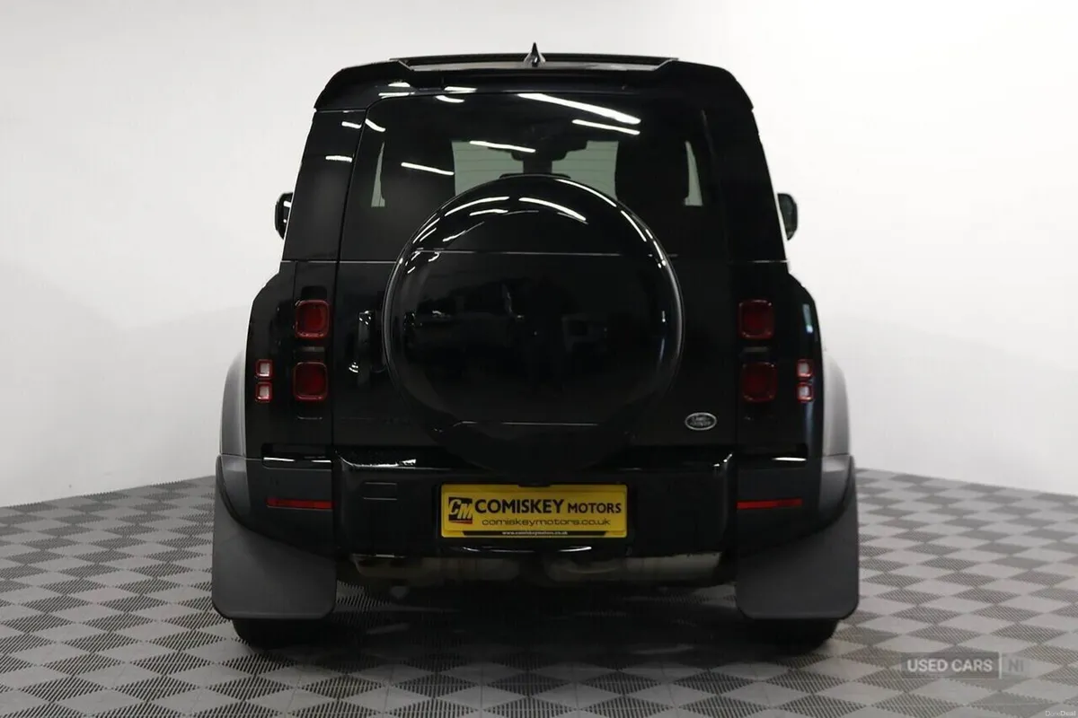 Land Rover Defender 90 D250 MHEV HSE - Image 6