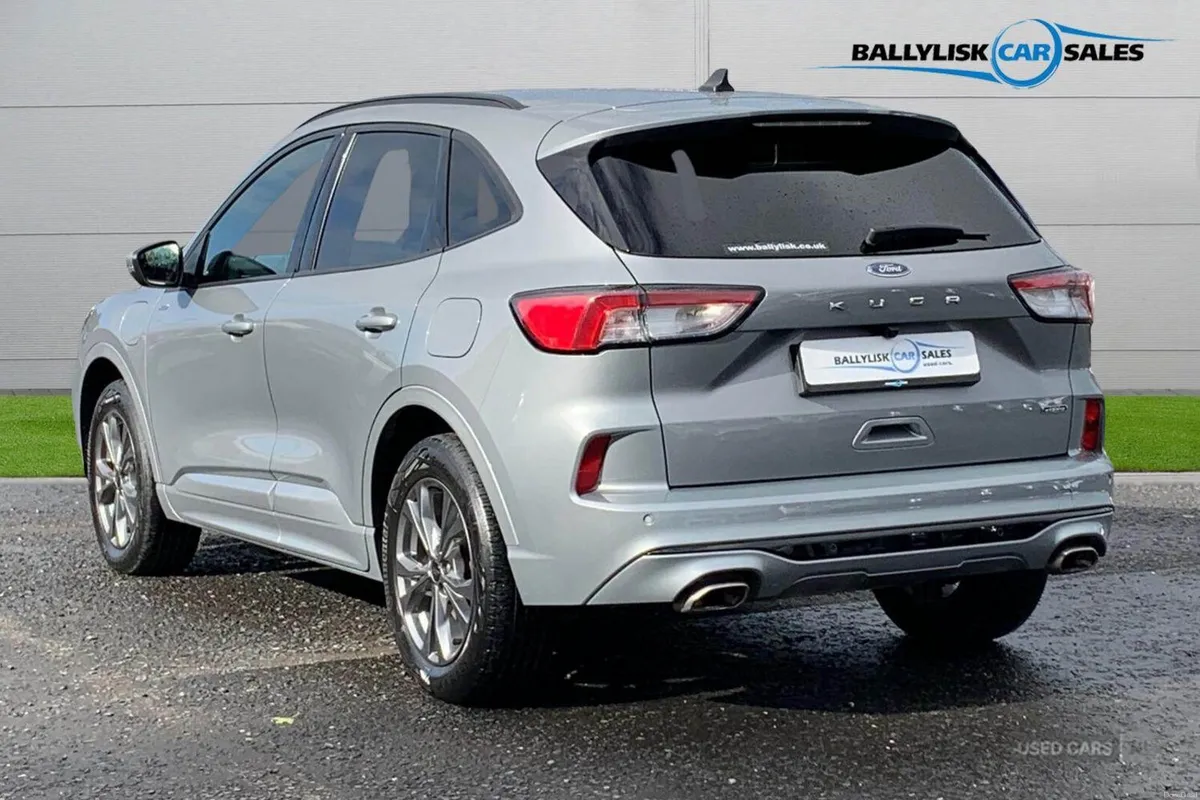 Ford Kuga 2.5 PHEV 225PS ST-Line in Solar Silver w - Image 2