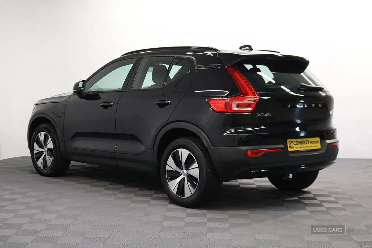 Volvo XC40 h T4 Plus - Image 4