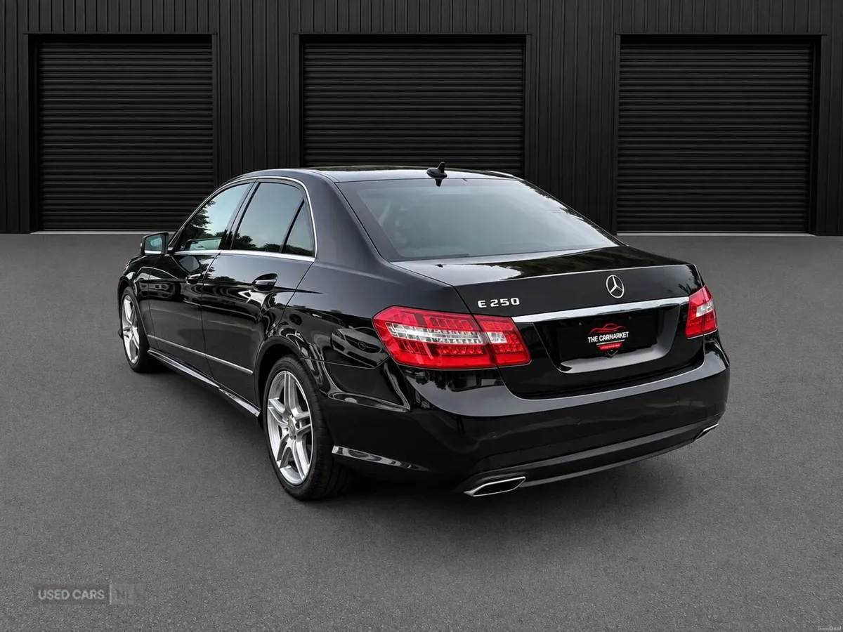 Mercedes-Benz E-Class 1.8 E250 CGI BlueEfficiency - Image 6