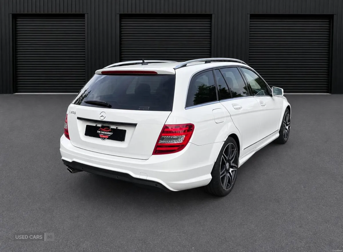 Mercedes-Benz C-Class 1.8 C200 5dr Petrol 7G-Troni - Image 4
