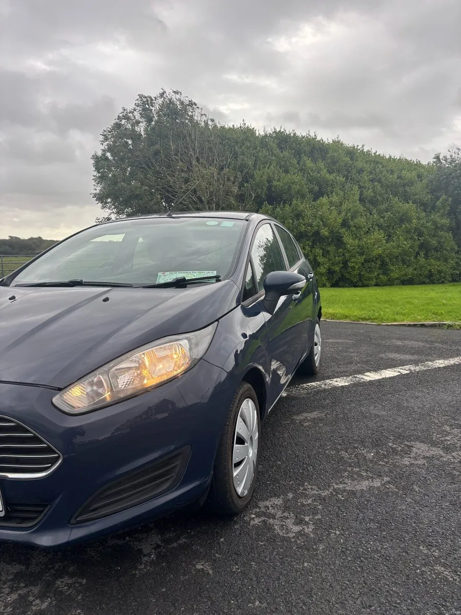 Ford fiesta - Image 2