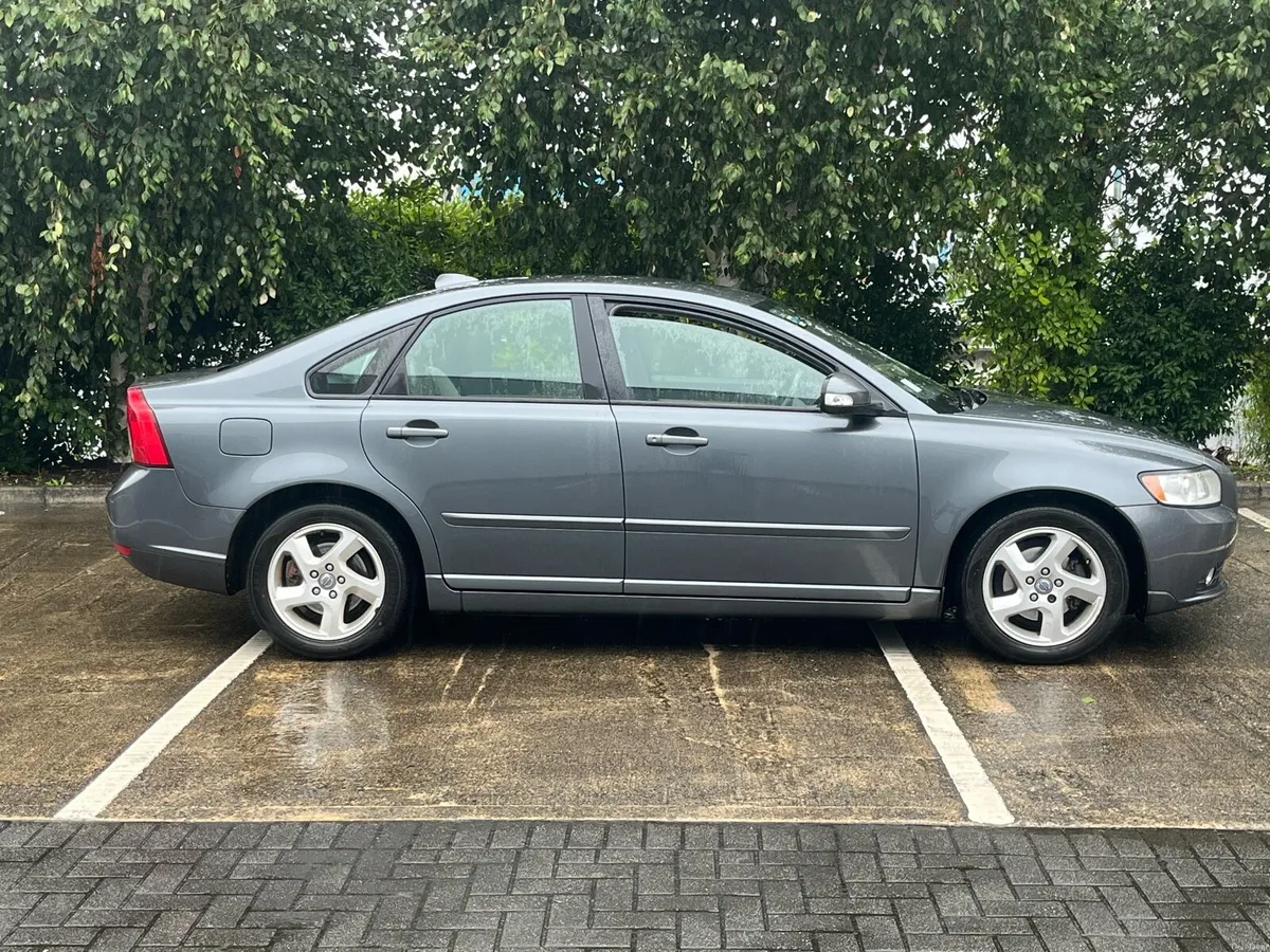 2012 Volvo s40, only 190k km, New NCT - Image 4