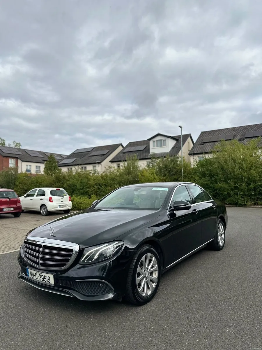 Mercedes E Class - Image 2