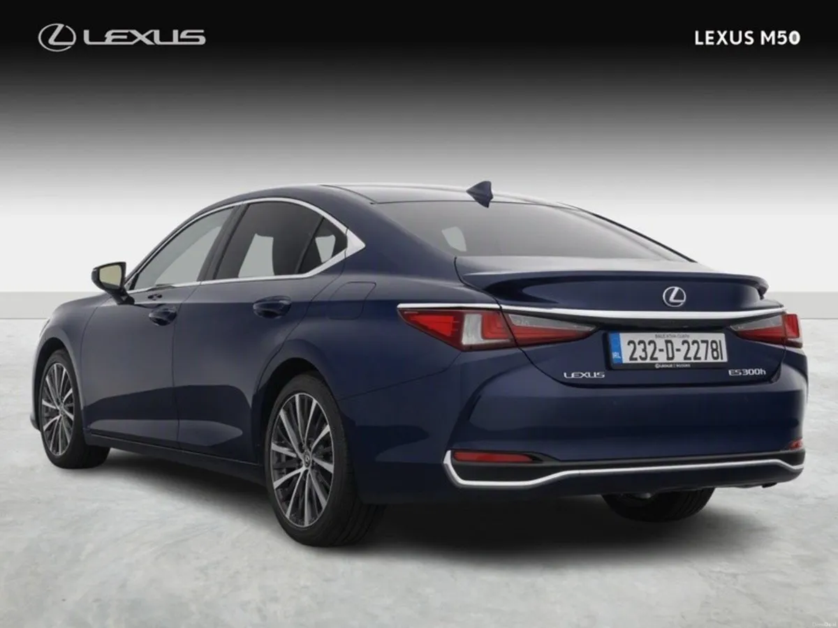 Lexus ES Dynamic - Image 2