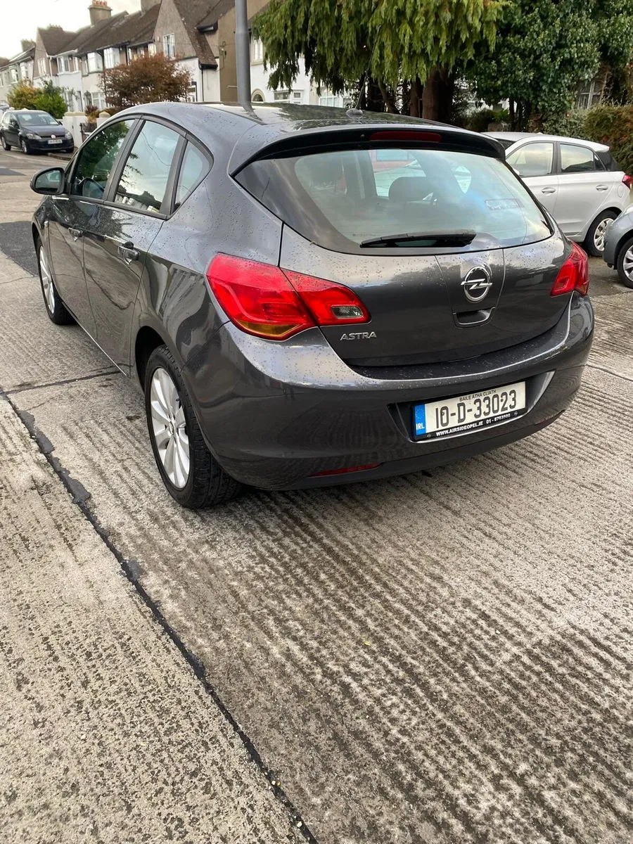 Opel Astra, 1.4 Petrol, 57K, NctD 01/27, 2010 - Image 3