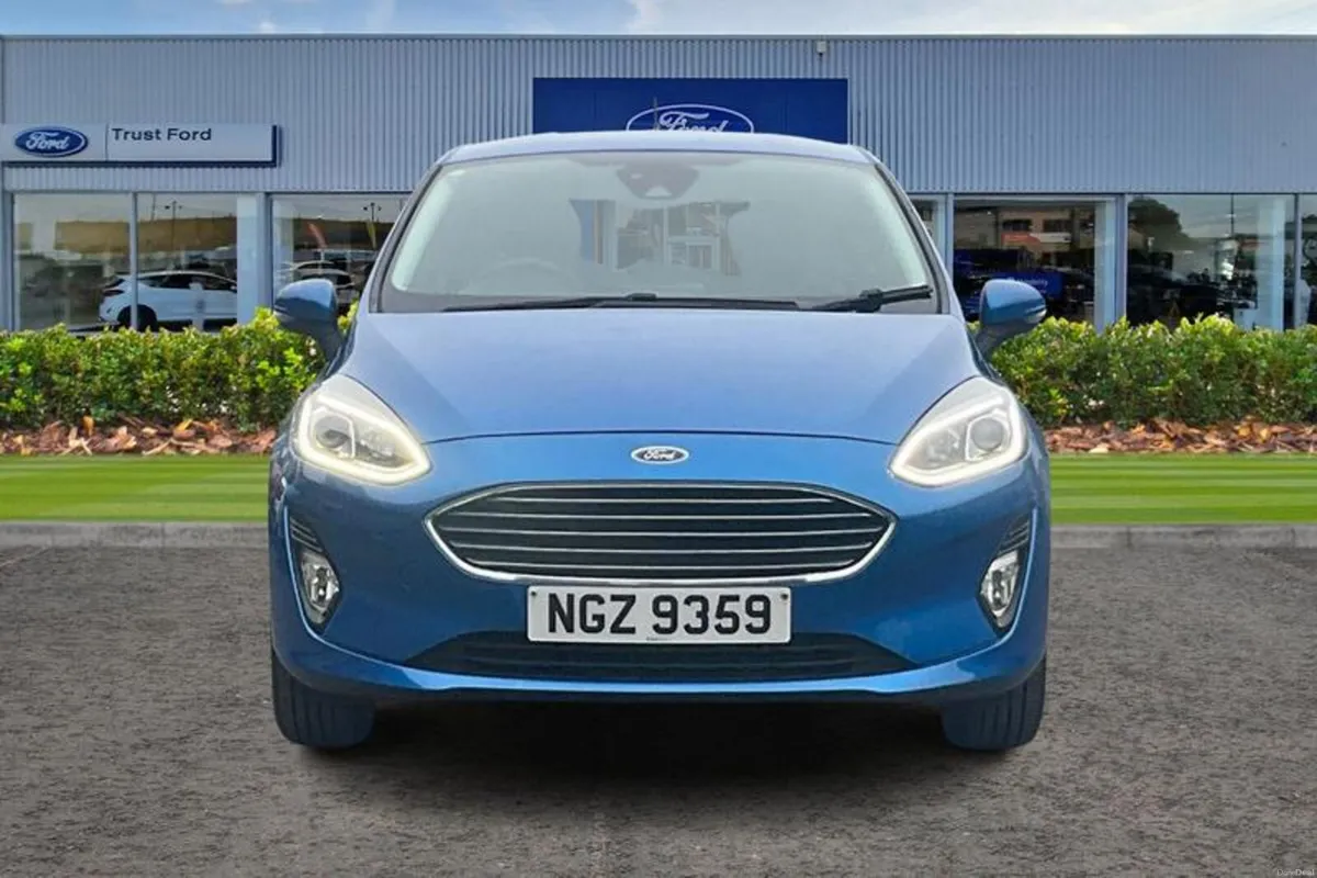 Ford Fiesta 1.1 Ti-VCT Zetec Hatchback 5dr Petrol - Image 6