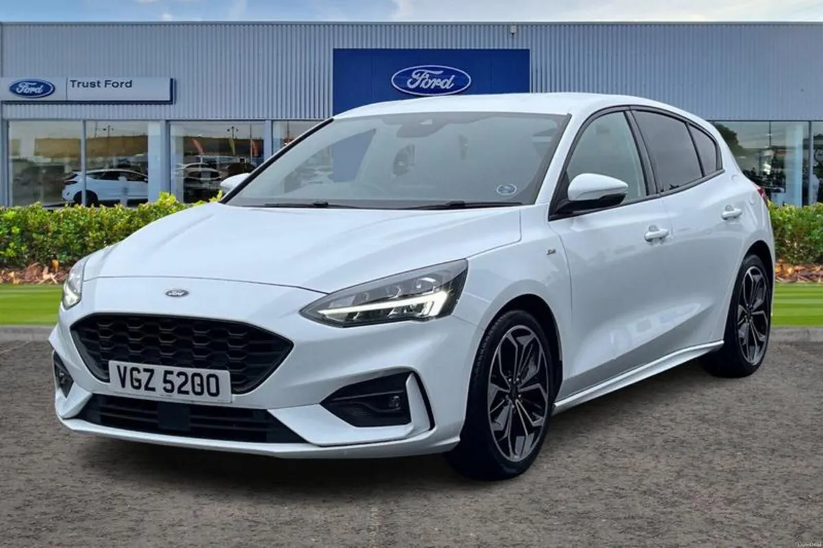 Ford Focus 1.0 EcoBoost Hybrid mHEV 125 ST-Line X - Image 5