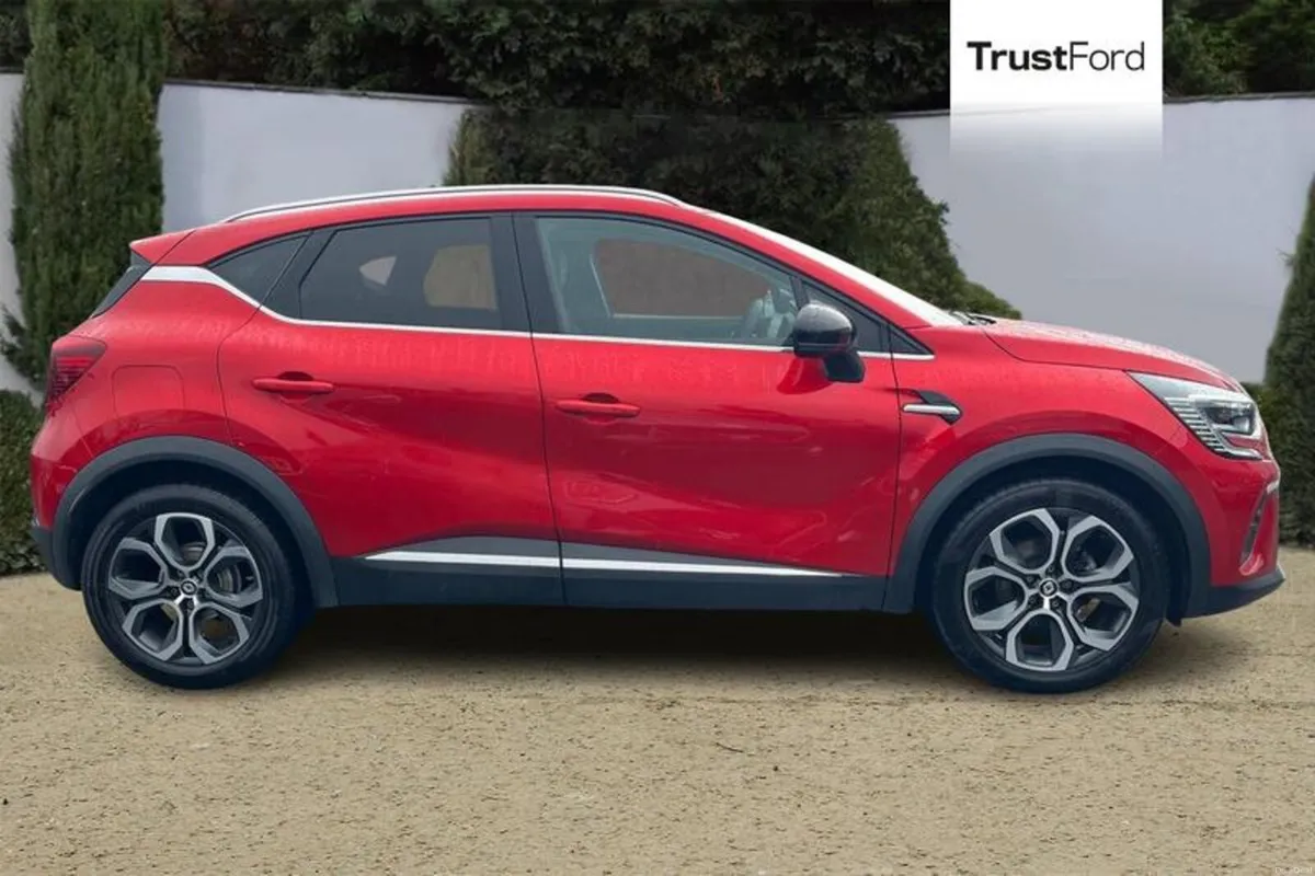 Renault Captur 1.0 TCE 90 Techno 5dr - Image 3